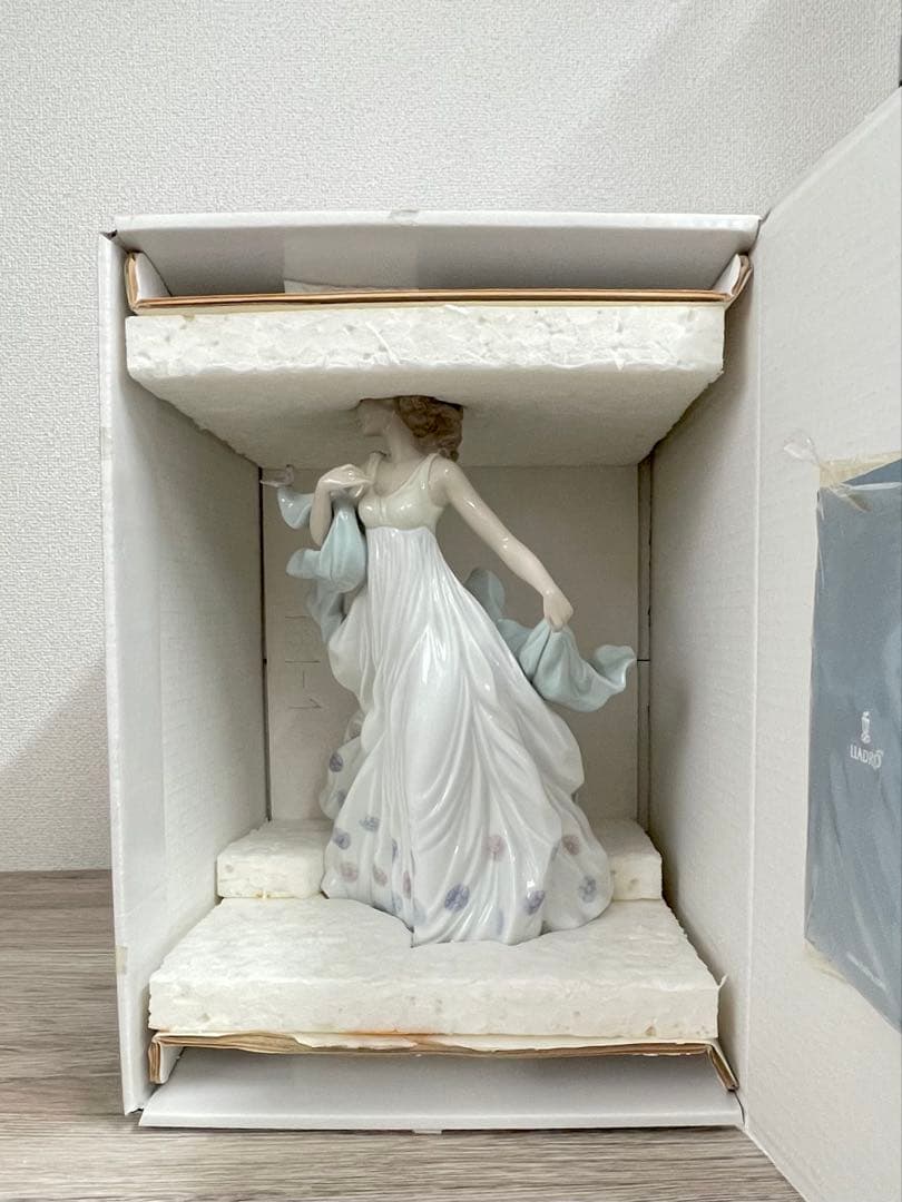 【美品】LLADRO リヤドロ フィギュリン 夏のセレナーデ