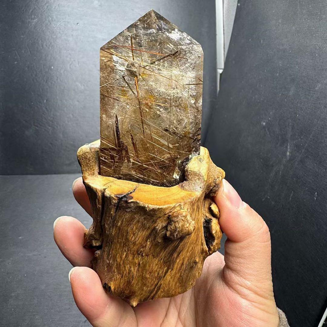 天然石ルチルクォーツのポイント　置物G.538