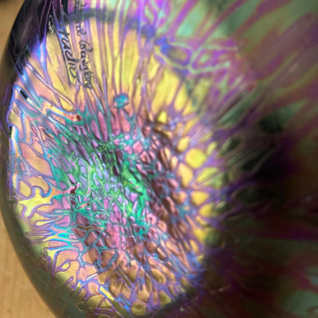 イギリス　ロイヤルブライアリー　虹彩ARTガラス　花瓶　作者名あり