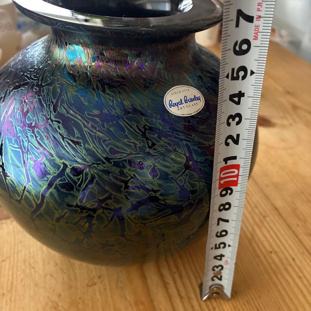 イギリス　ロイヤルブライアリー　虹彩ARTガラス　花瓶　作者名あり
