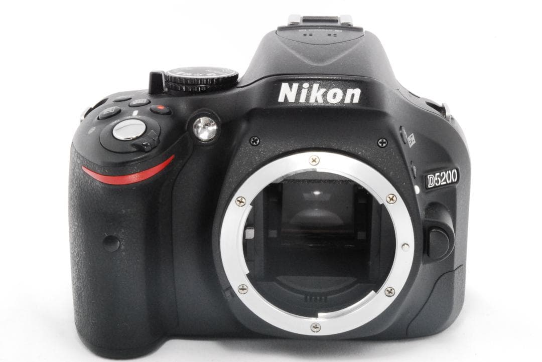 初心者におすすめ⭐️Nikon D5200 標準レンズセット 届いてすぐ使える