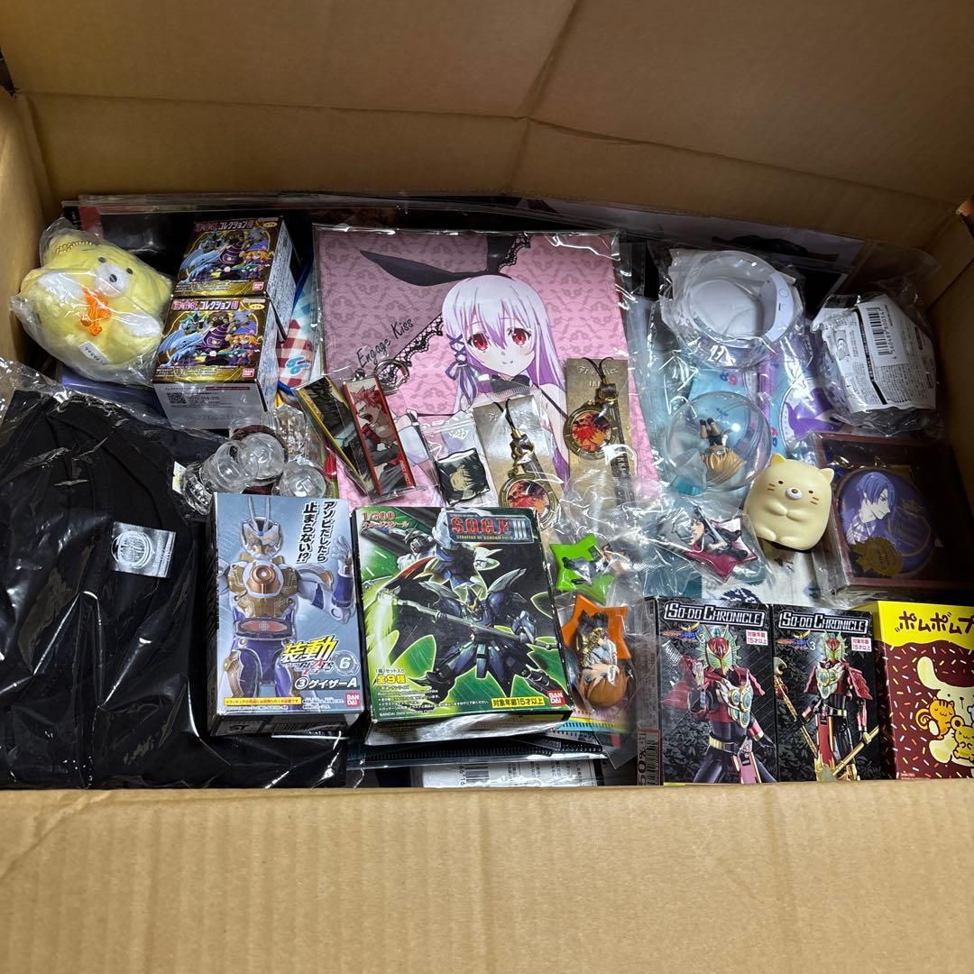 ノンジャンル グッズ アニメ アイドル まとめ売り 140サイズ 約380点