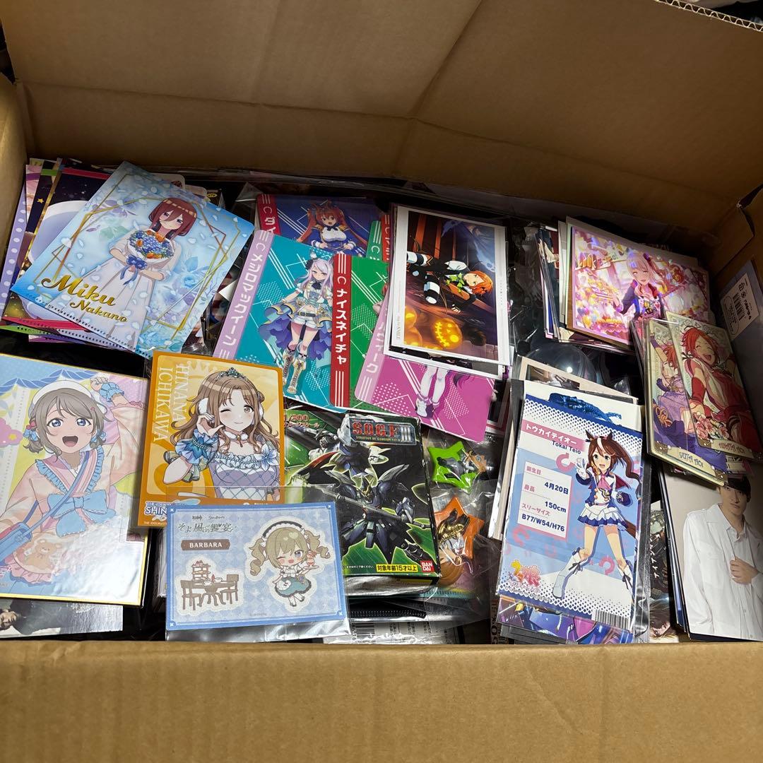 ノンジャンル グッズ アニメ アイドル まとめ売り 140サイズ 約380点