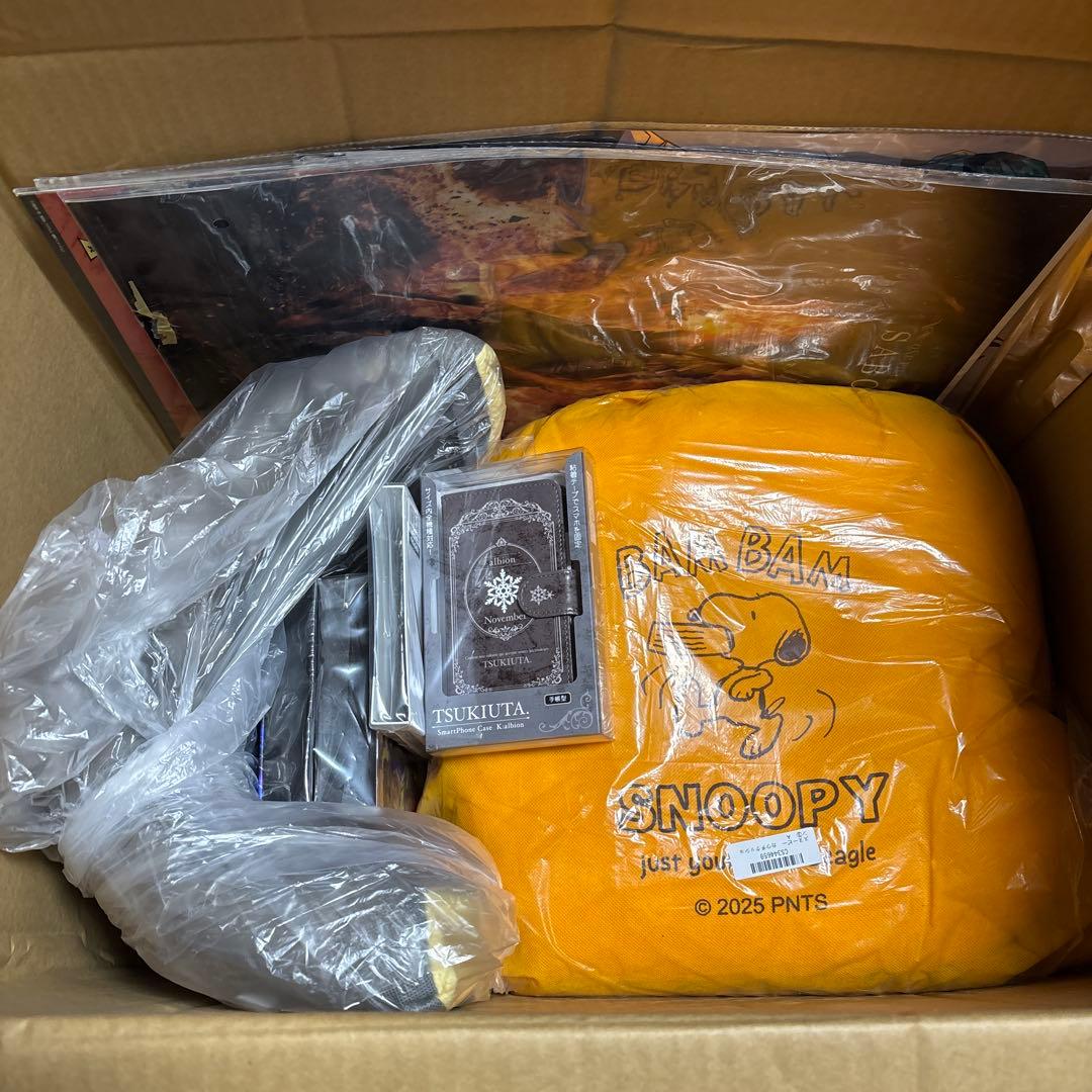 ノンジャンル グッズ アニメ アイドル まとめ売り 140サイズ 約380点