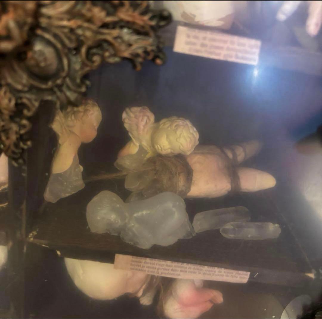 【おまとめ購入】 - 磔刑の手 退廃装飾オブジェ+天に使えしもの達の退廃聖堂2点