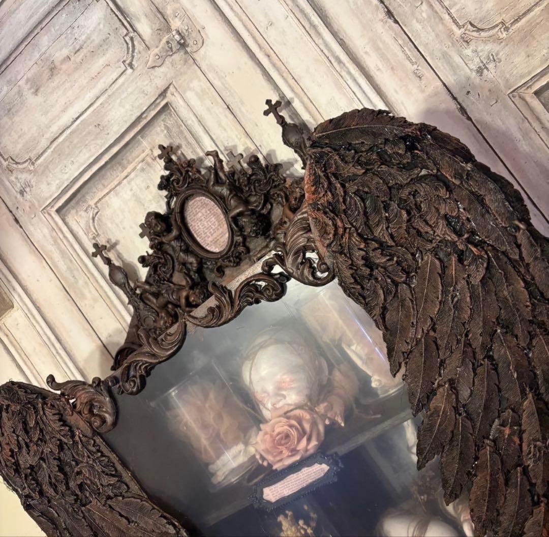 【おまとめ購入】 - 磔刑の手 退廃装飾オブジェ+天に使えしもの達の退廃聖堂2点