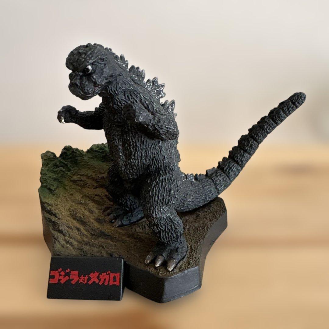 ゴジラ フィギュア セット