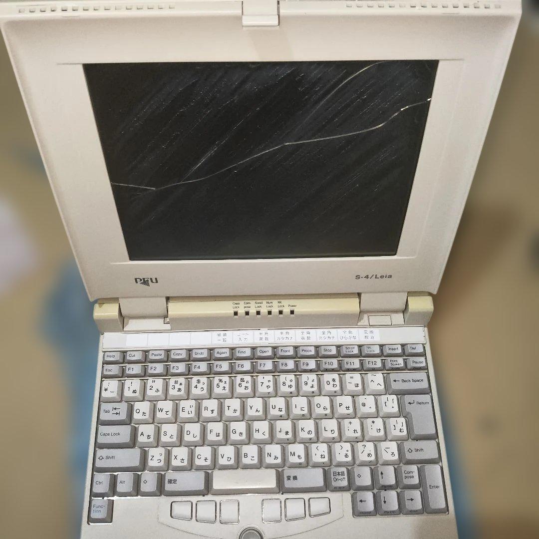 富士通　S-4/Leia2