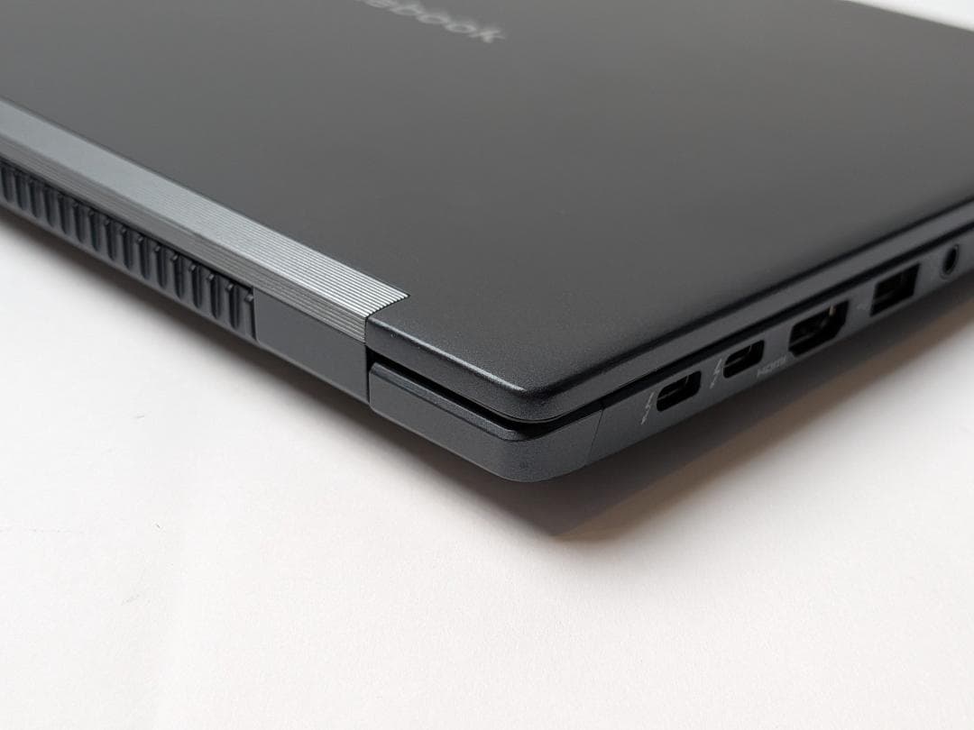 第11世代Core i5 Dynabook G83/HU 182