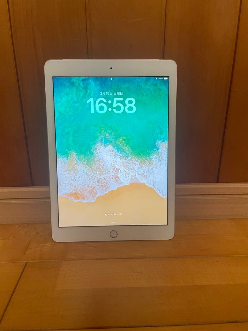 iPad第6世代 128GB Wi-Fi+cellular（simロック解除済）
