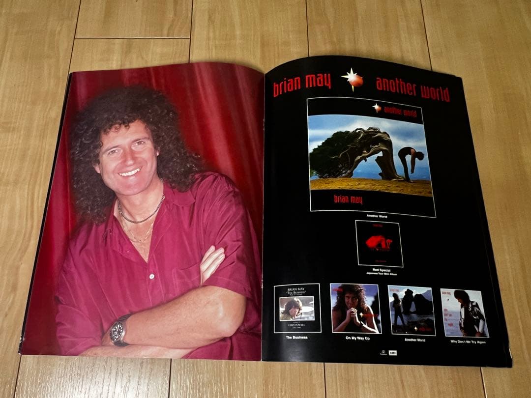 Queen クイーン　ツアーパンフレットセット