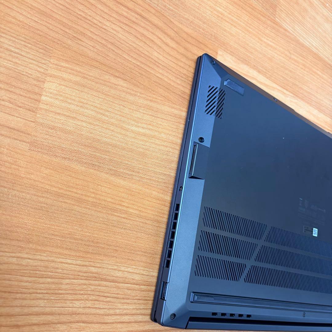 ASUS K6502HC 15.6㌅　laptop i9 3050搭載