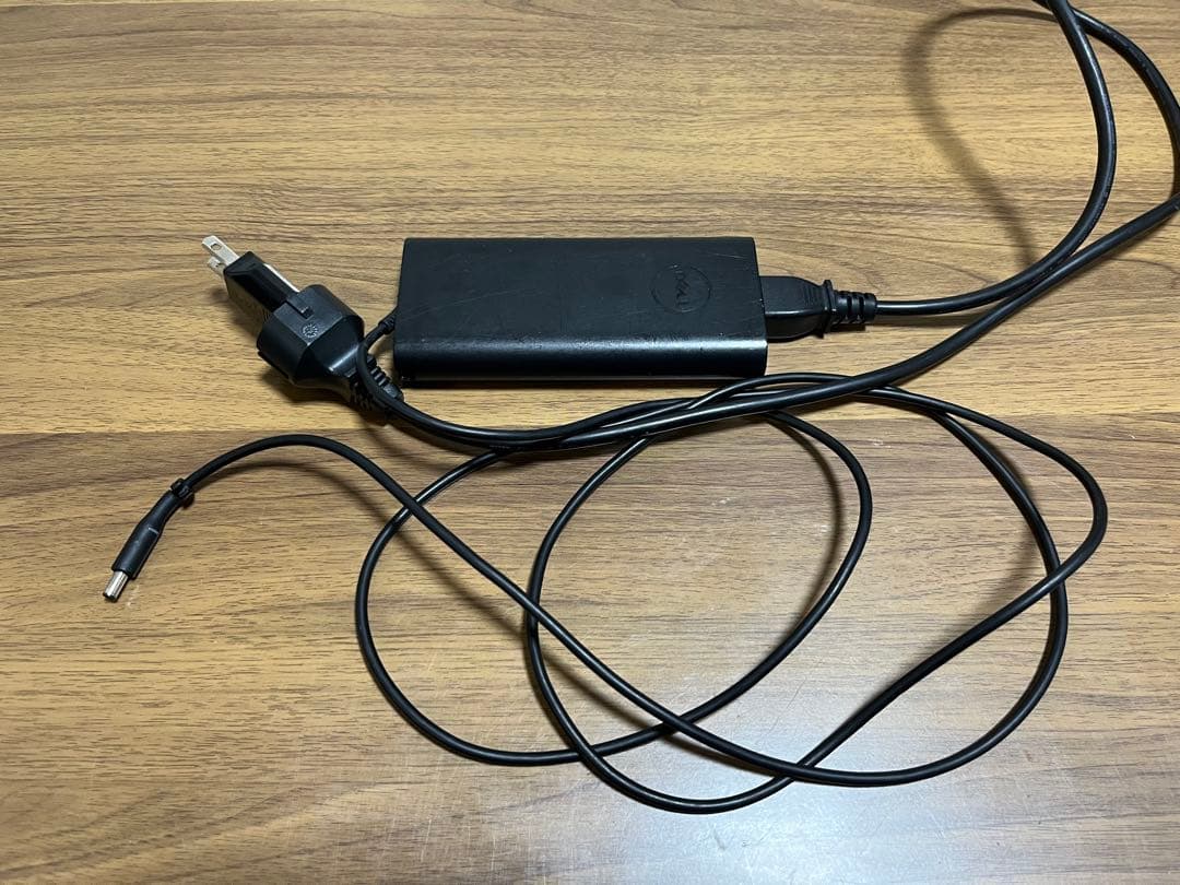 Dell XPS 15（2019）ジャンク品・部品取り用