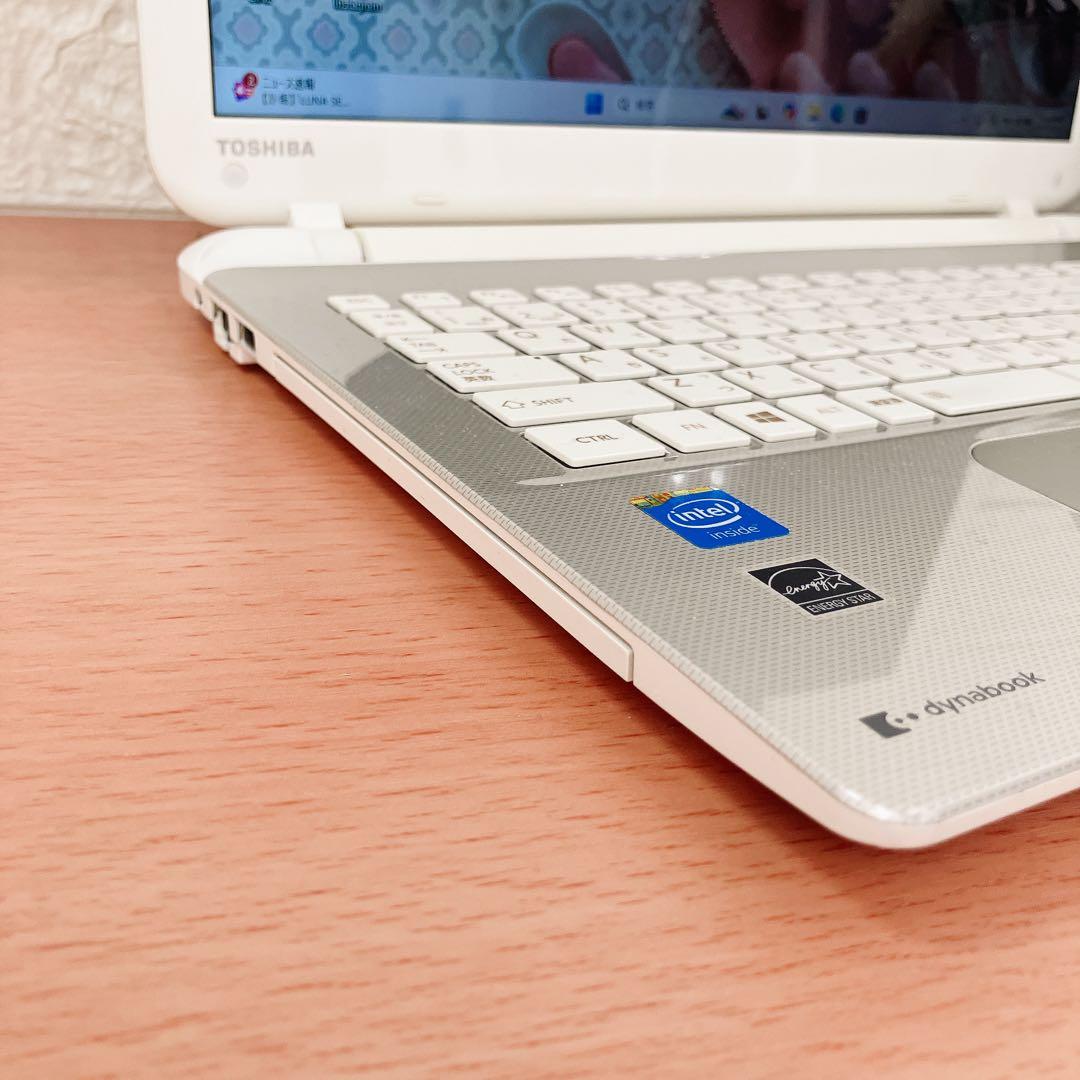 Windows11✨SSDで快適☘️Webカメラ付すぐ使えるノートパソコン