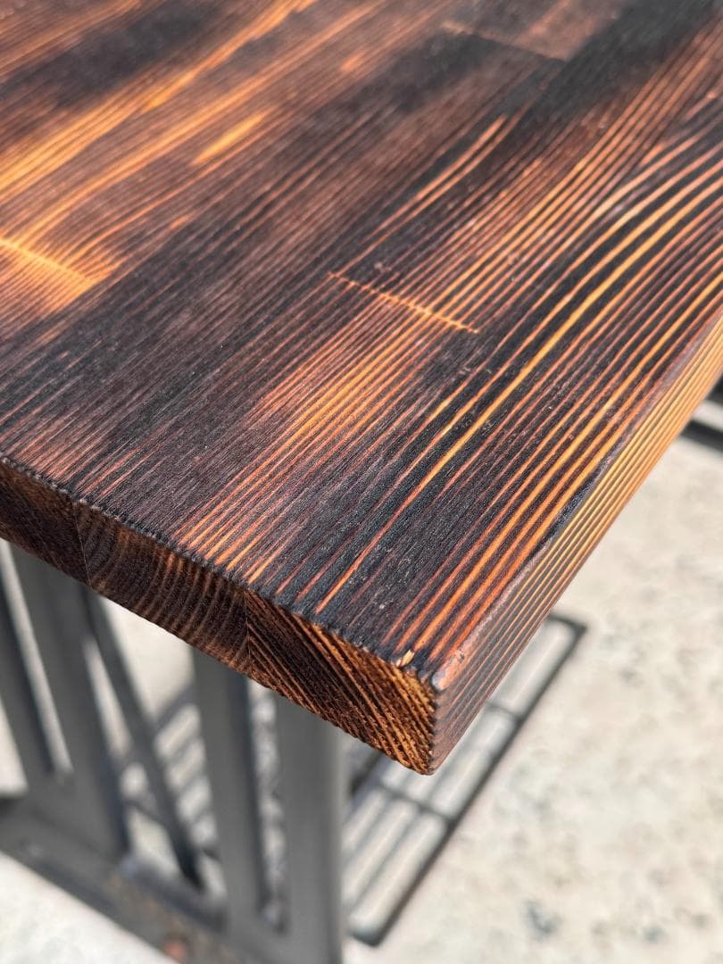 シンガー（Singer）足踏みミシン脚テーブル　リメイク　アンティーク作業台