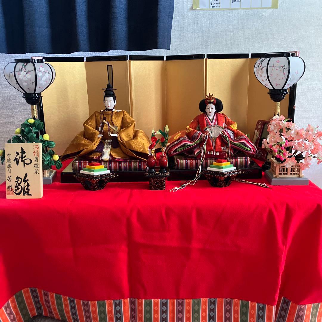 最終値下げ　金箔シルク含む豪華雛人形　豪華衣装 金色屏風付き　２０万相当