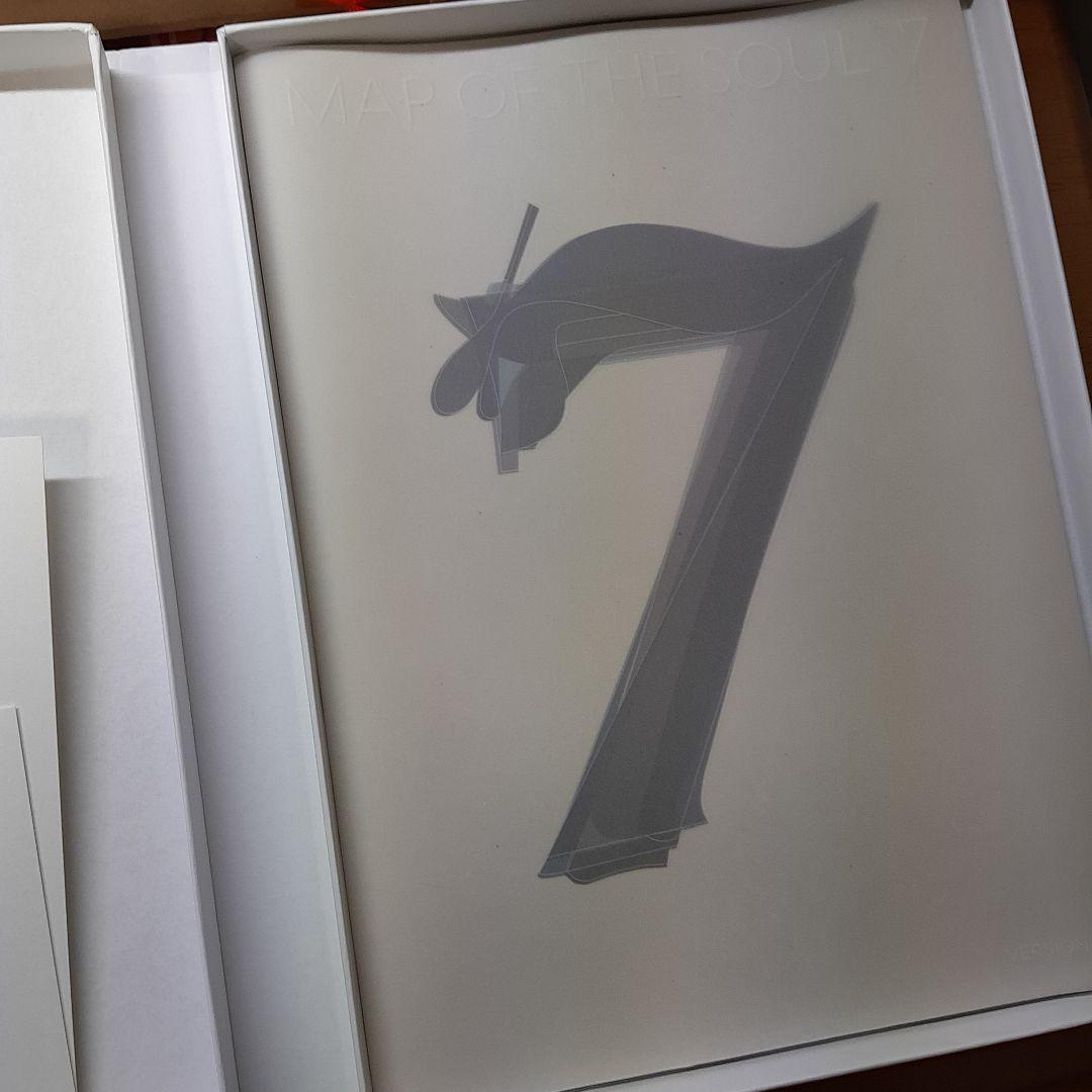 BTS　CD11点　雑誌3冊　フォトカ　などセット　まとめ売り