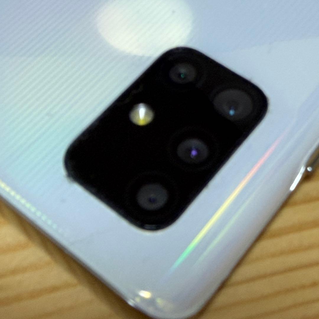 Samsung Galaxy A51 au版SIMフリー　10670