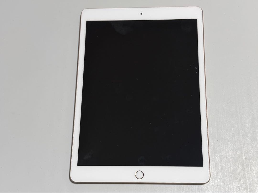 iPad 32GB A2270 MYLC2J/A 第8世代