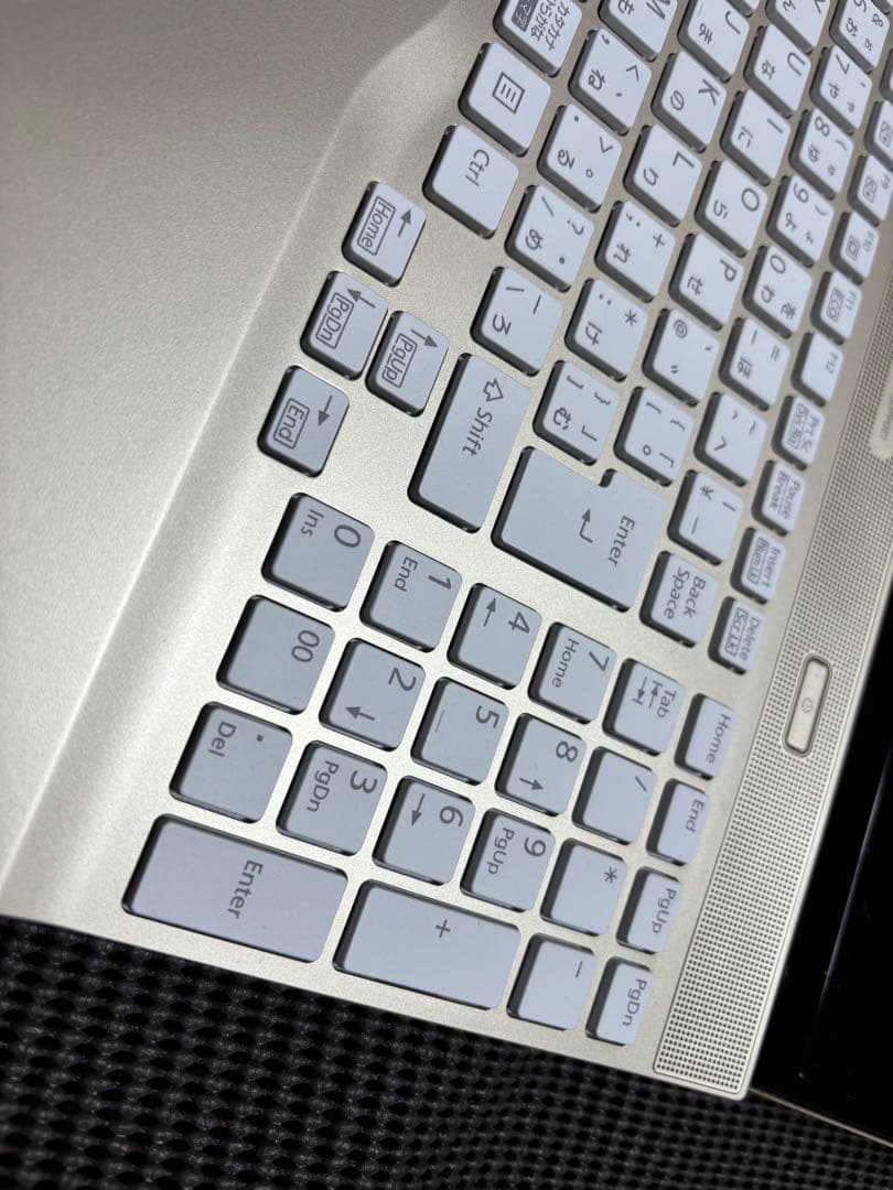 LIFEBOOK AH45/B3 使用200時間 i3-7120 256GB
