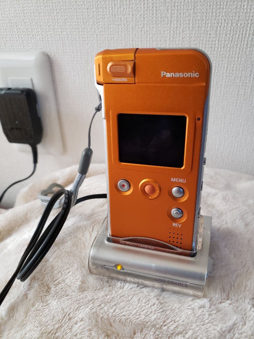 Panasonic SV-A310 デジタルカメラ 　オレンジ色
