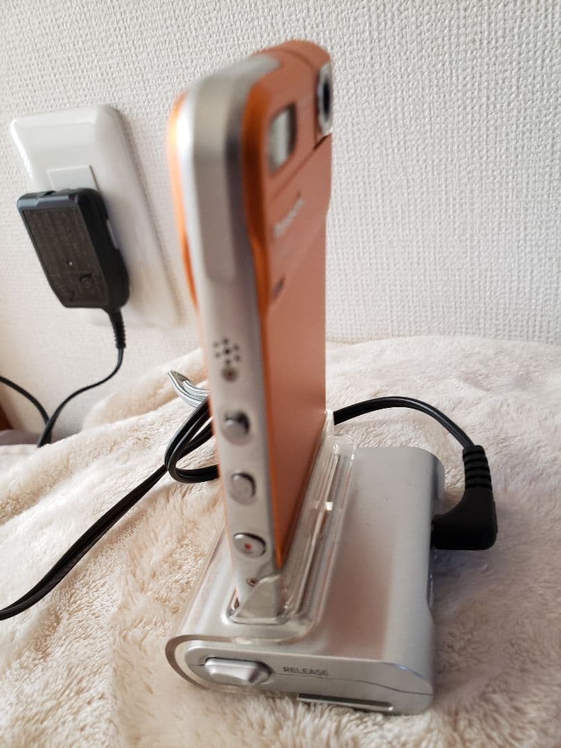 Panasonic SV-A310 デジタルカメラ 　オレンジ色