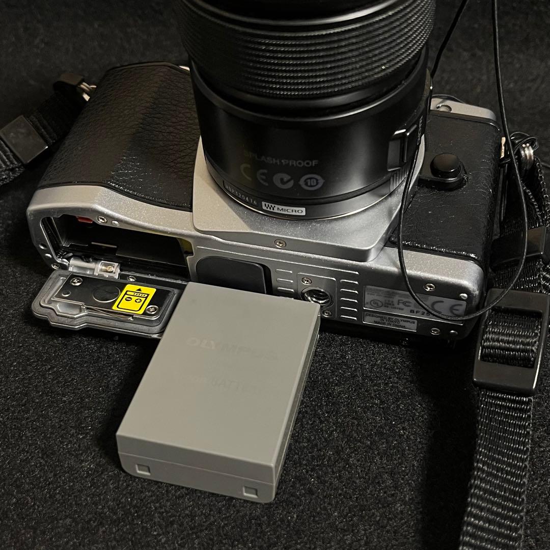 OLYMPUS オリンパス OM-D E-M5 レンズセット