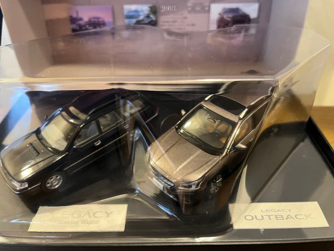 SUBARUレガシィ アウトバック 1/43スケールモデル 2台セットおまけ付き