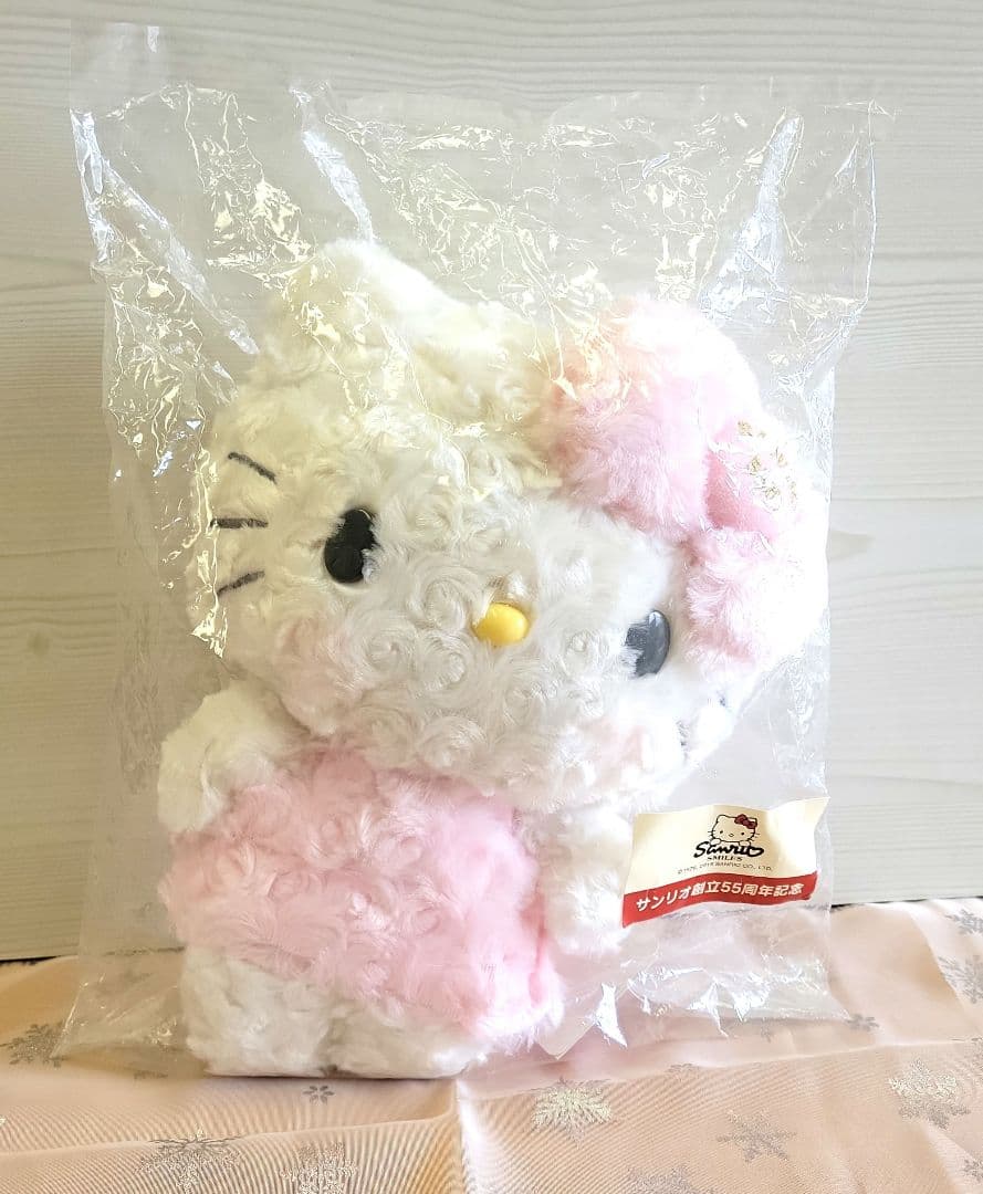 【新品・未使用】サンリオ創立55周年記念　ローズボアドール　タグ付！
