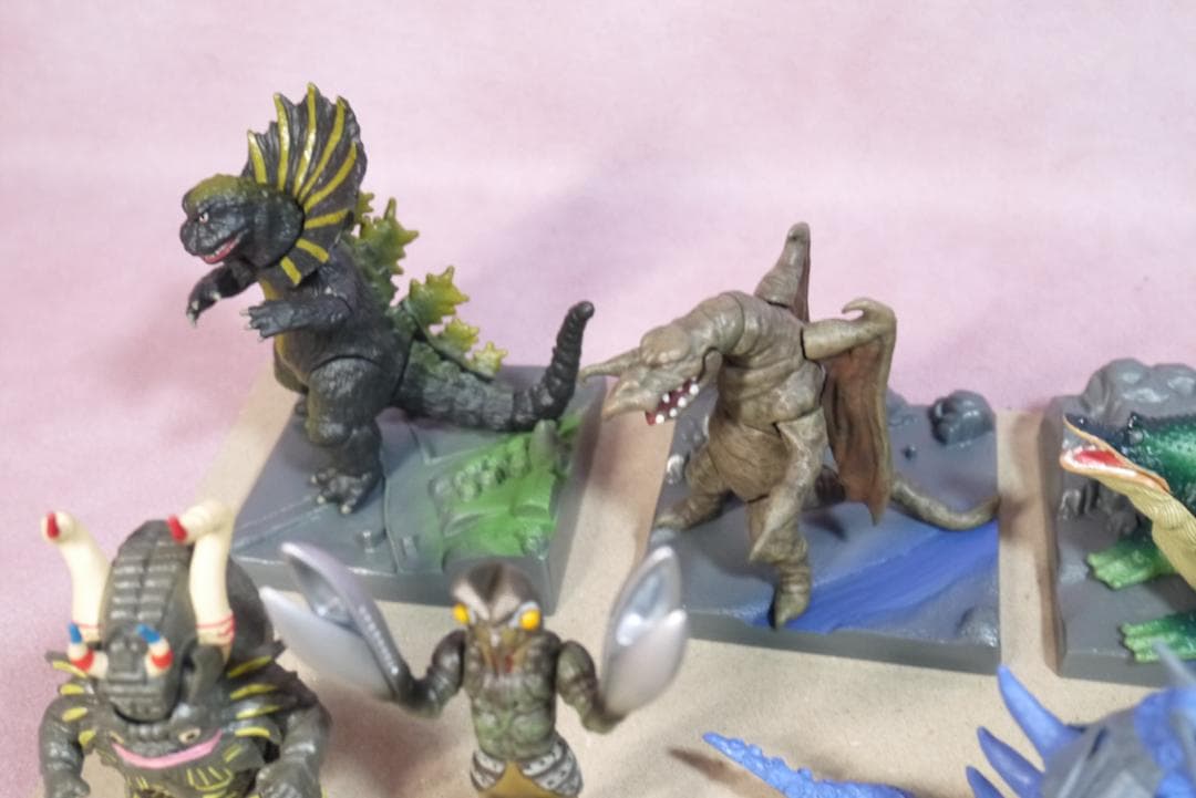 HG DG HG C.O.R.E ウルトラマン　ウルトラ怪獣　24体