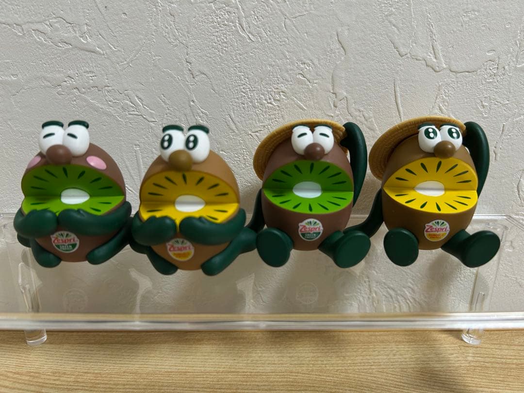 ゼスプリ　キウイブラザーズ　ぬいぐるみ　フィギュア　歴代セット