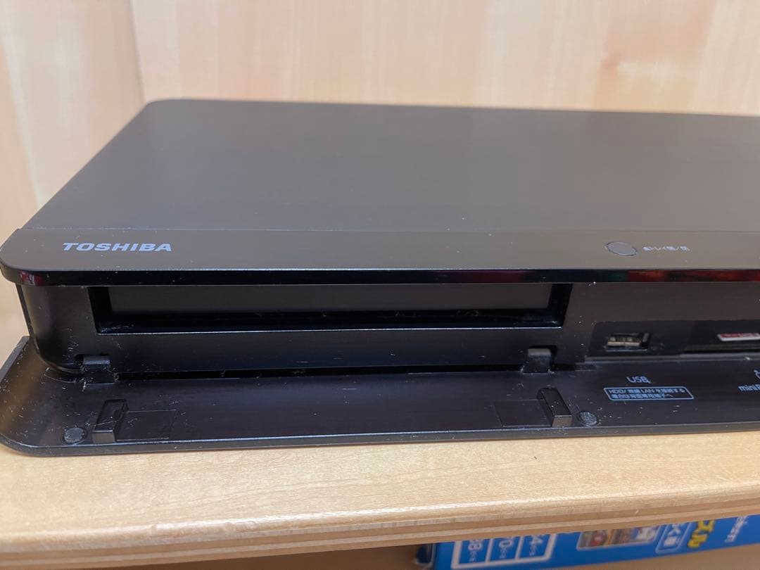 TOSHIBA ブルーレイレコーダー　DBRZ510 REGZA