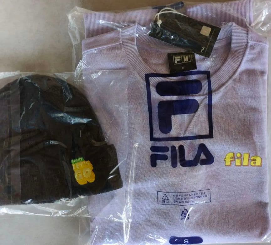 BTS Jk FILAコラボトレーナーと帽子