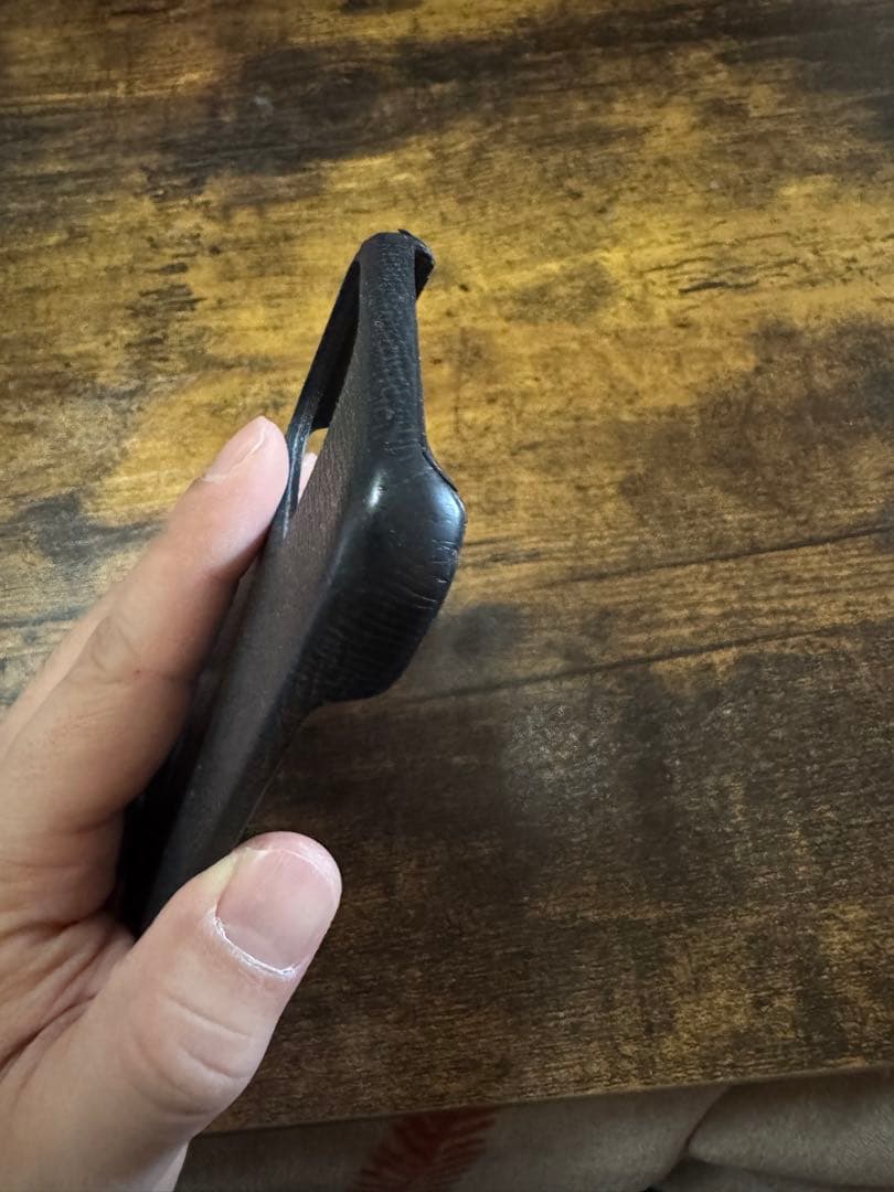 ボナベンチュラ　iPhone13Proケース