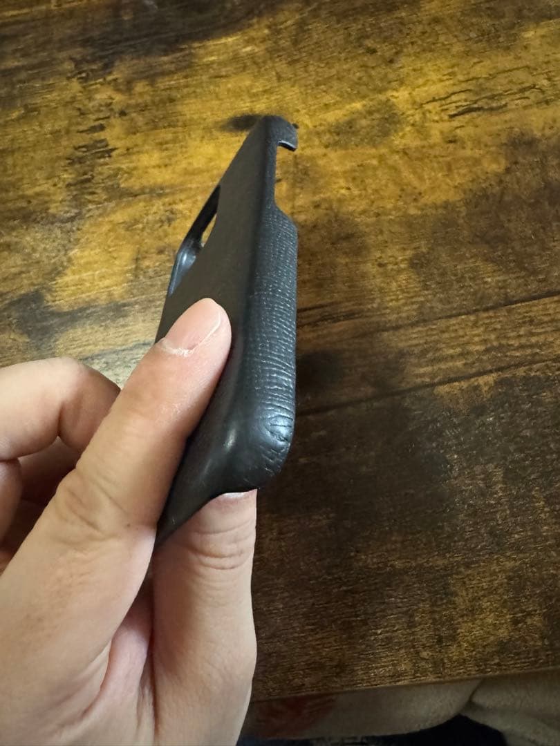 ボナベンチュラ　iPhone13Proケース