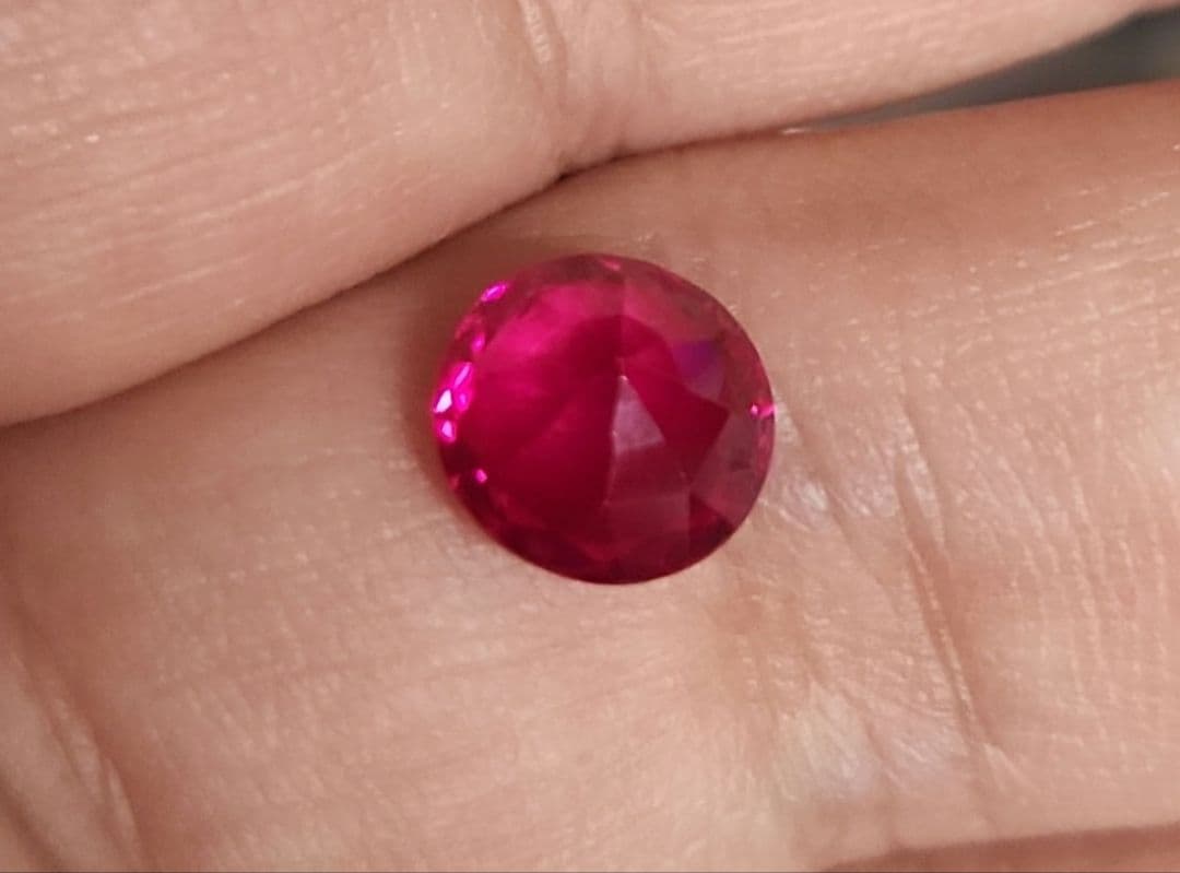 ルビールース 2.200ct