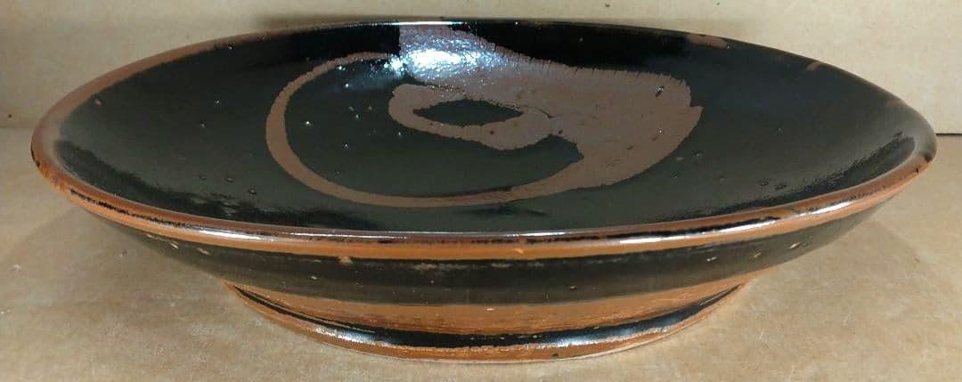 極美品 濱田庄司 黒釉錆流描皿 共箱 毎日オークション出品【本物保証】人間国宝