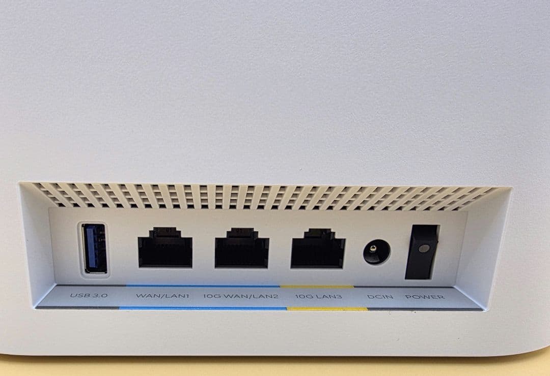 ASUS ZenWiFi RT-BE18000 Wi-Fi 7ルーター ③