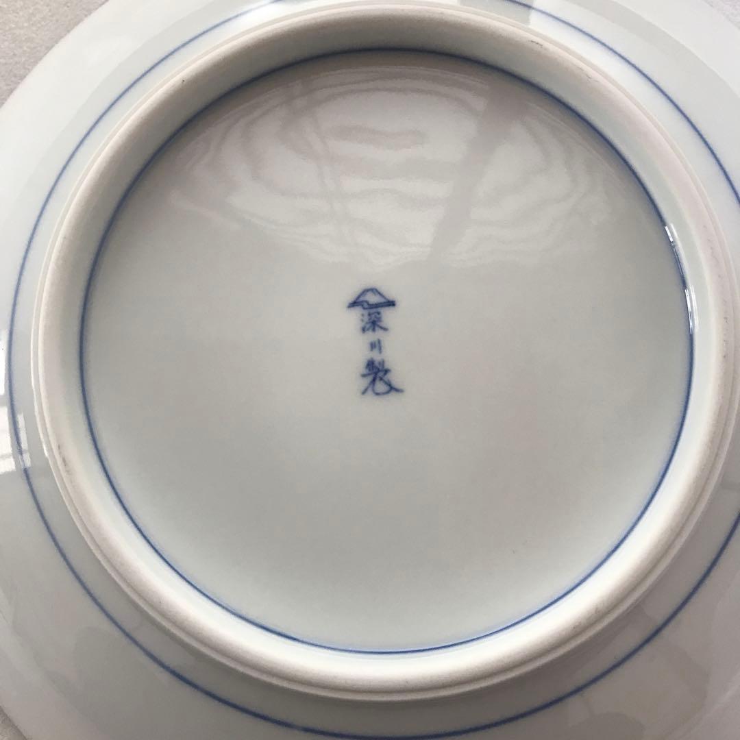 宮内庁御用達深川製　青と白の花模様平鉢約27cm