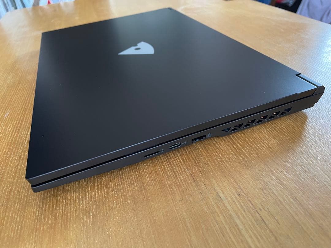 新品同様　K5-I7GM5BK-A-BPQD マウスコンピューター