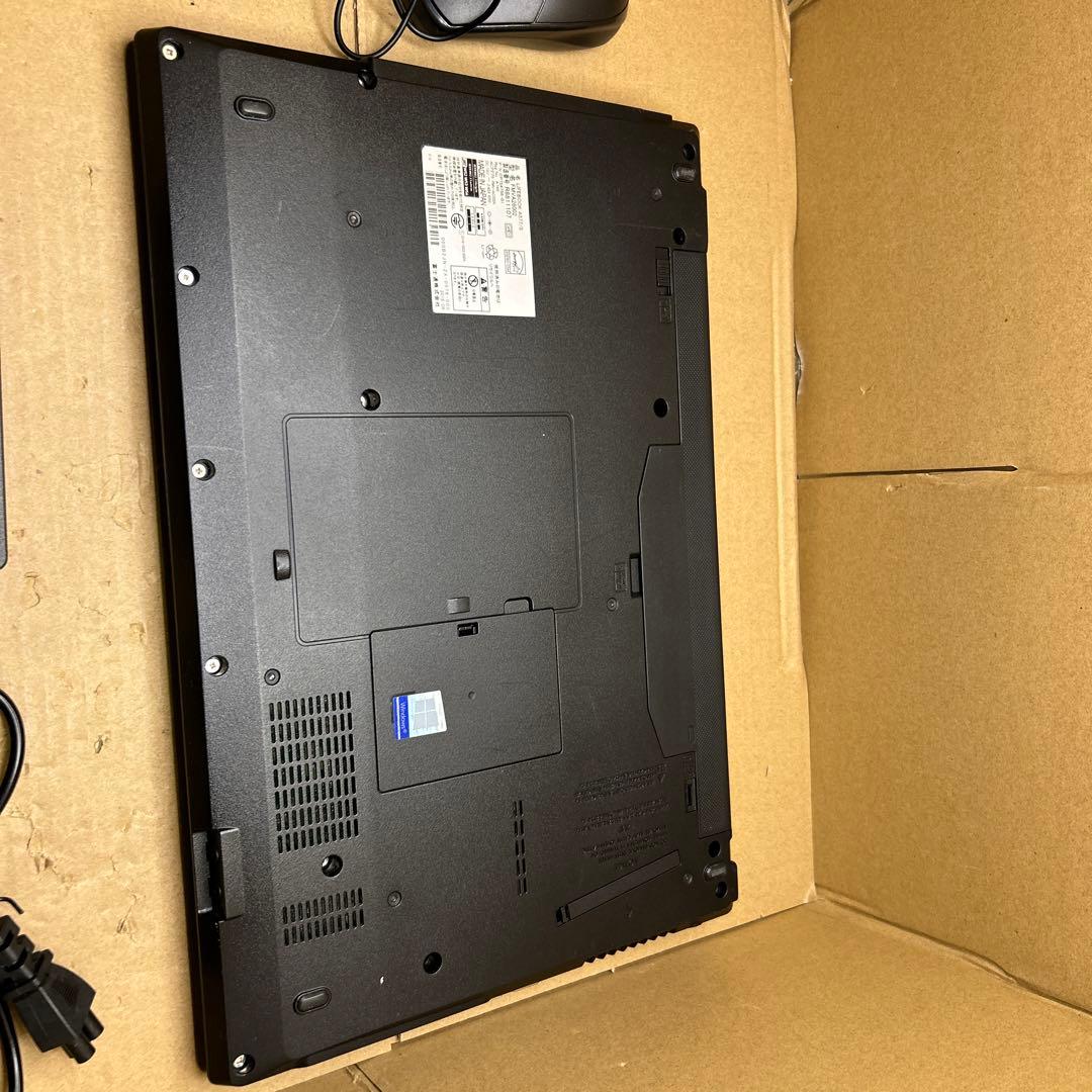 富士通 LIFEBOOK A577/S Office 16GB/512GB