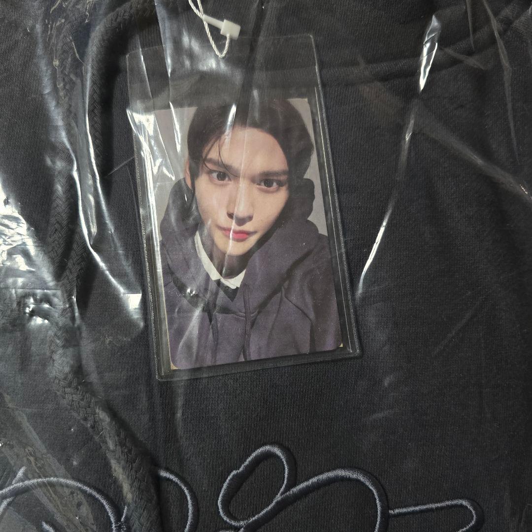 RIIZE ウンソク フーディー A ver.