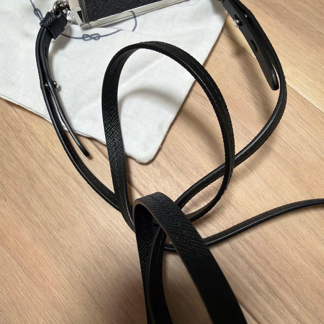 PRADA サフィアーノスマホショルダーストラップ