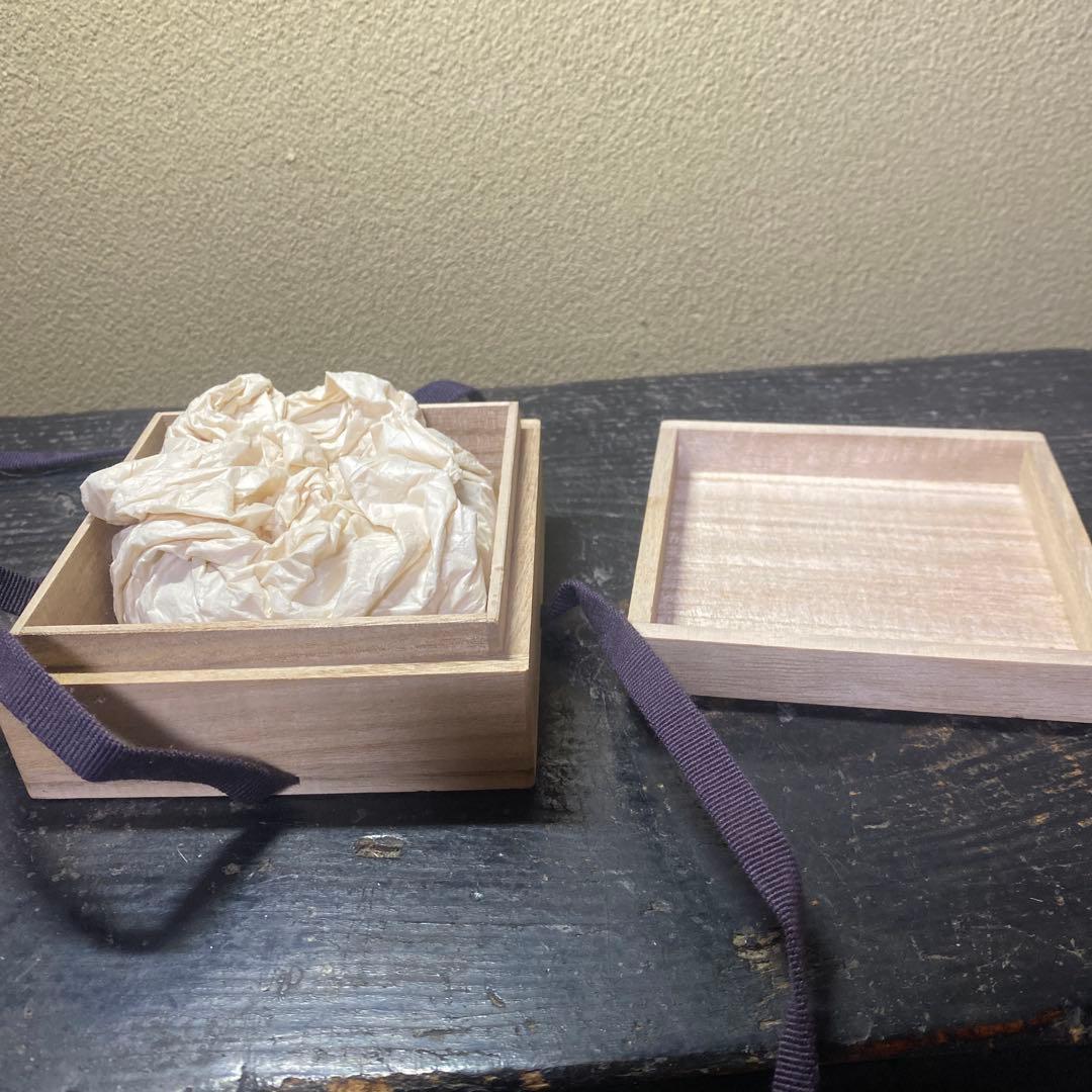 専用　中国美術　古玩　草花文白磁水滴（桐箱付）