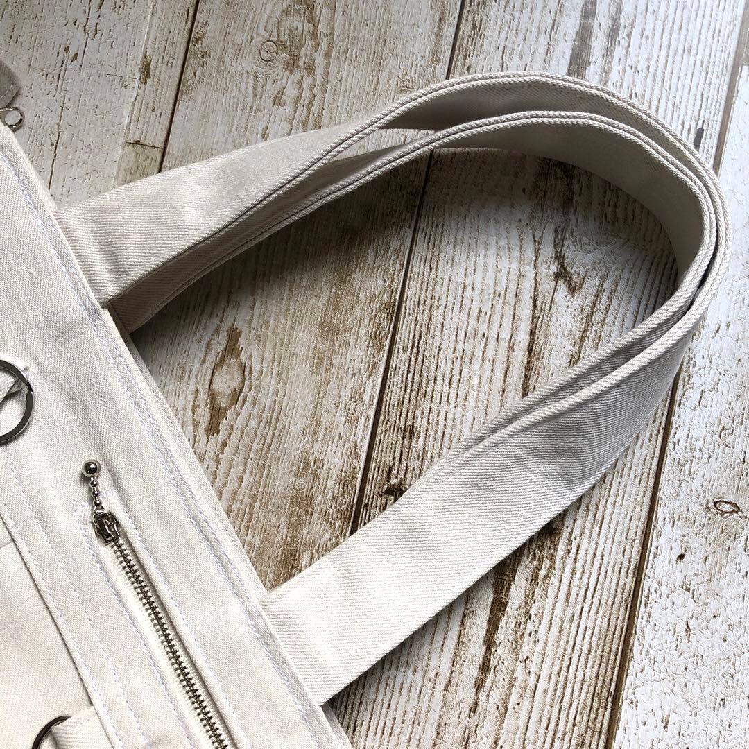 トートバッグ　ハンドメイド　デニムリメイク　アイボリー　両開き【新品デニム】