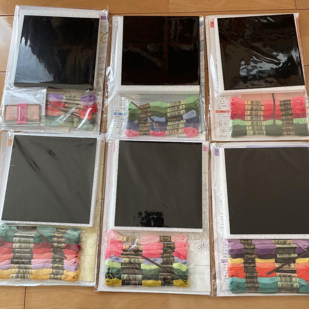 DMCの刺しゅう糸で描くお花のタペストリー