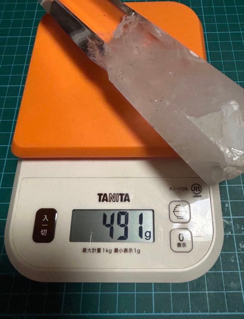 激安‼️訳あり【天然石】高品質 水晶ポイント 木彫り台座付き ❣️定価2万