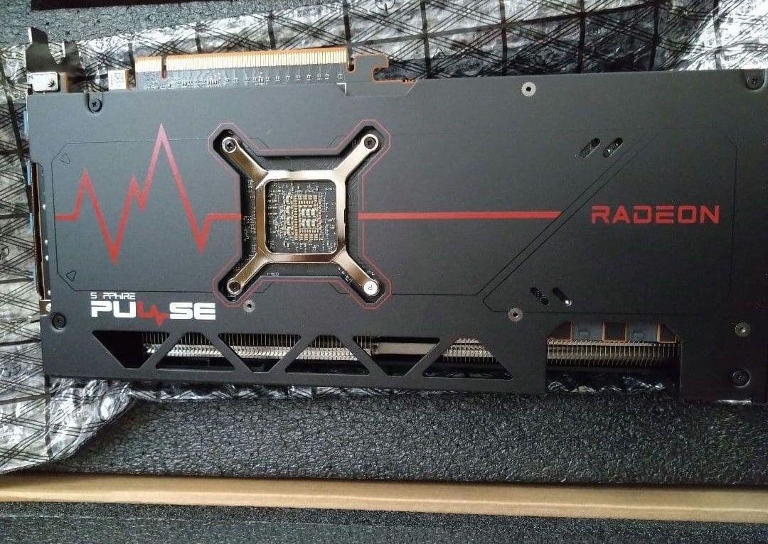 グラフィックボード・グラボ・ビデオカード Sapphire Pulse RX 7800 XT 16GB