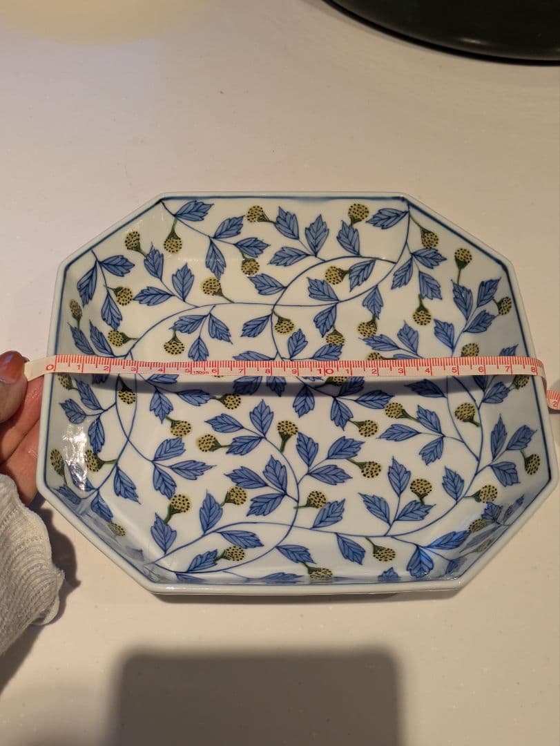 源右衛門窯 染錦 苺絵 黄 方皿 美品　②