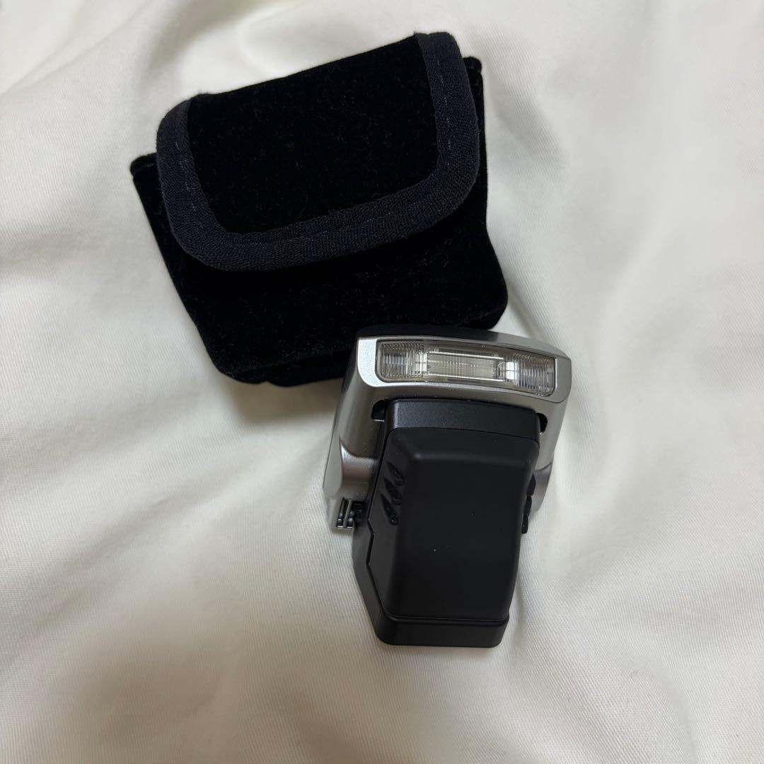 【美品】OLYMPUS PEN E-PL8 ダブルズームキットSDカード32GB